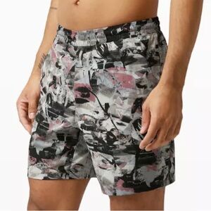 Lululemon men’s pace breaker 7” unlined XL